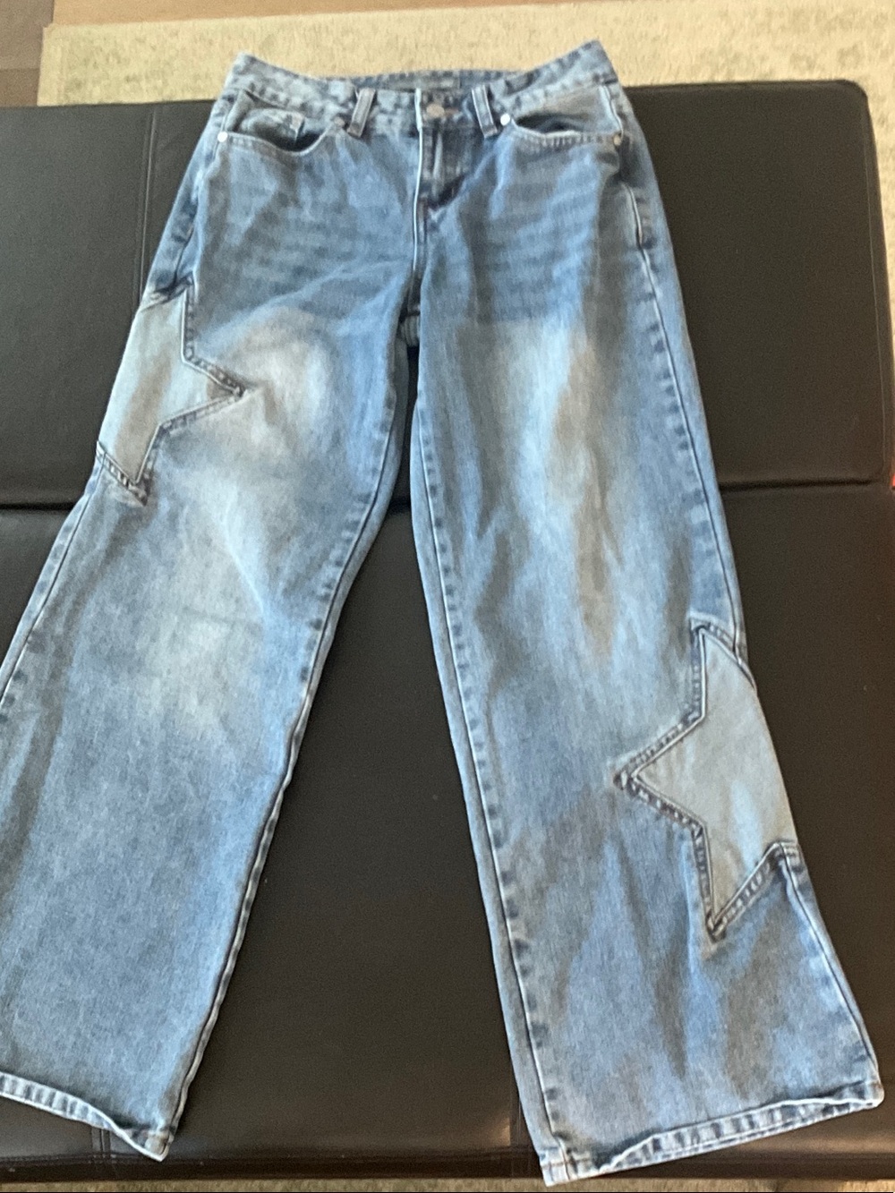 Light Blue Star Accent Wide-Leg Jeans